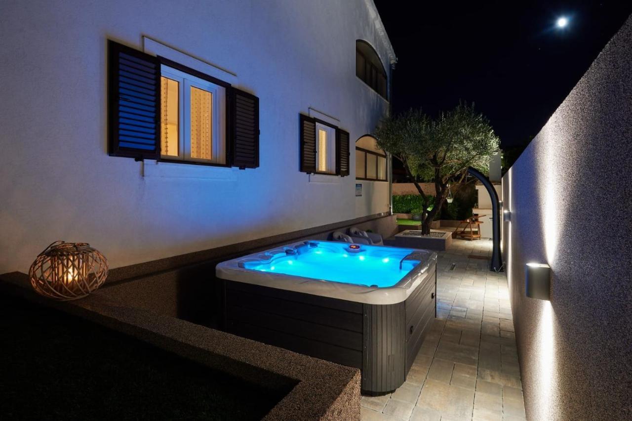 Villa Demonta *